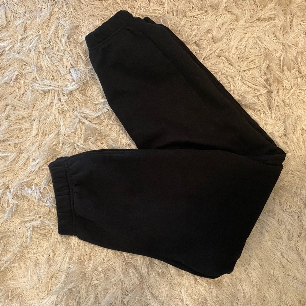Wilfred (Aritzia) Black Sweatpants